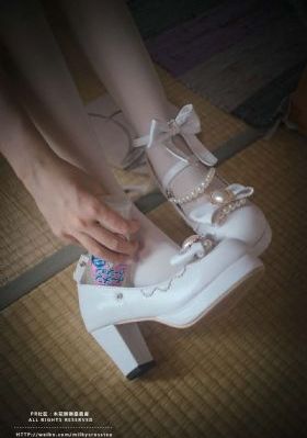 侵犯新任女教师夏目彩春_国产剧免费观看韩国